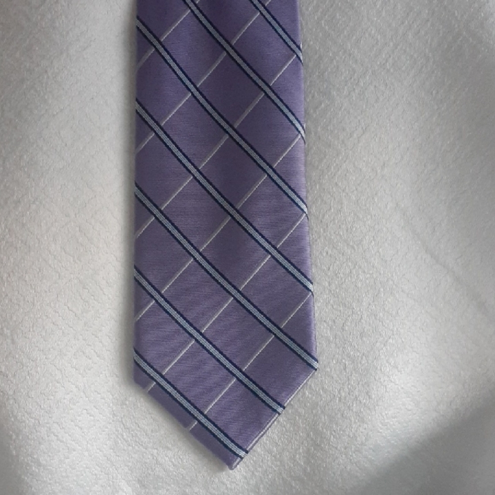 Club Room Men's Elegant Lavender White Black Stripes Plaid Silk Tie